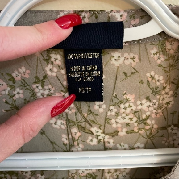 REQUEST Chiffon Floral 3/4 Length Button Down Tunic Shirt, Size XS Greenish Grey - Picture 5 of 10